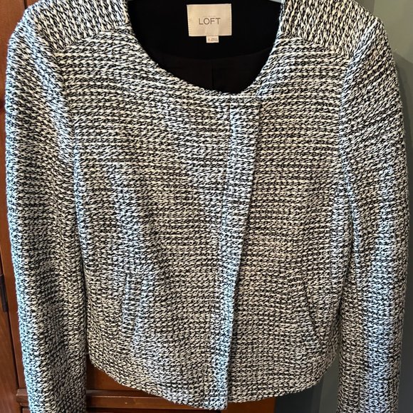 Jacket - Picture 2 of 4